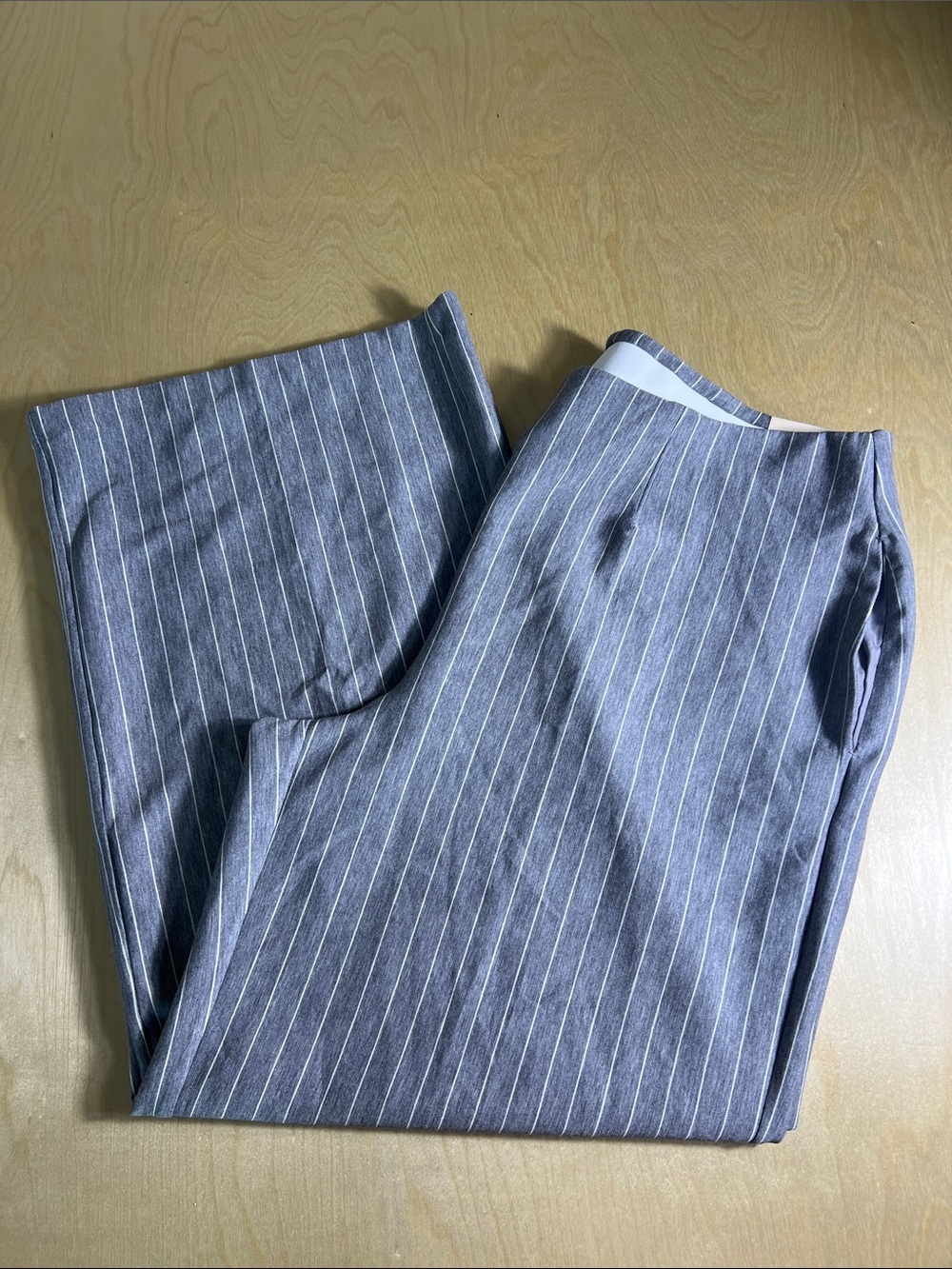Lane Bryant Gray Pinstripe Wide Leg high rise Pants size 20